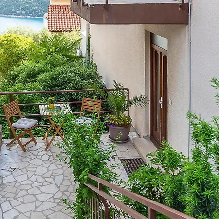 2 Bedroom Awesome In * Rabac